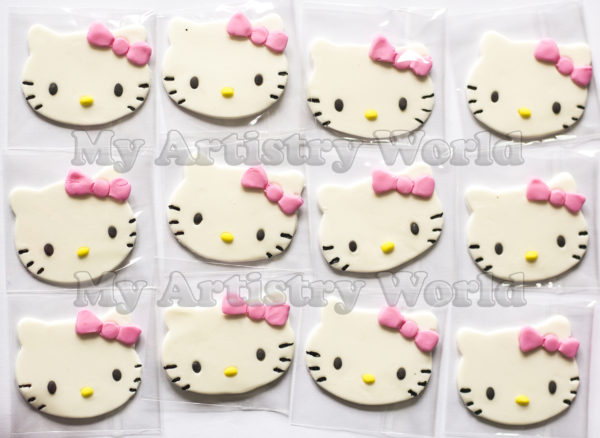 Hello Kitty cupcake toppers