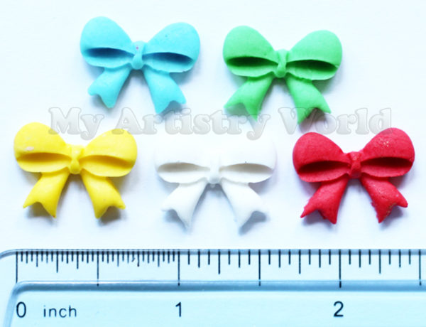 Fondant bows cake or cupcake toppers