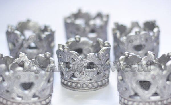 Crown cupcake toppers