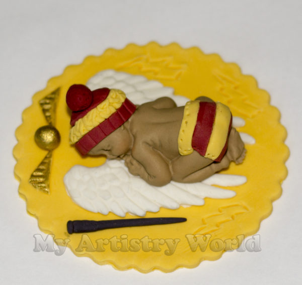 Baby Harry Potter cake topper