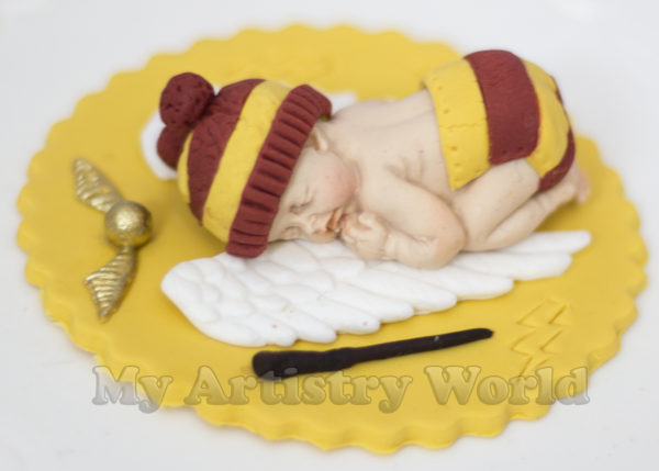 Baby Harry Potter cake topper