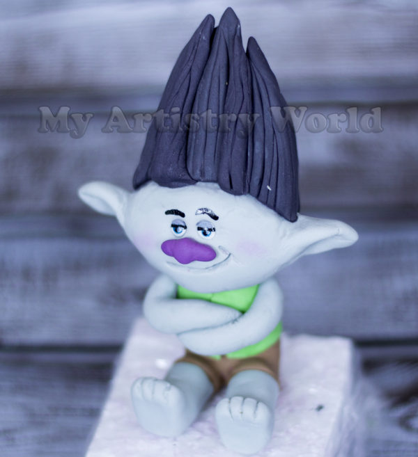 Trolls cake topper