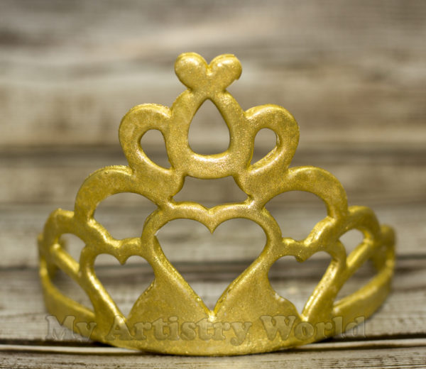 Tiara cake topper