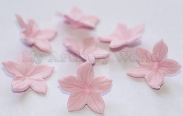 Flowers cake or cupcake toppers