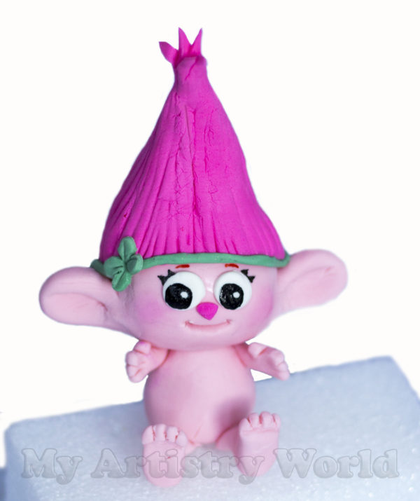 Trolls - Baby Poppy cake topper