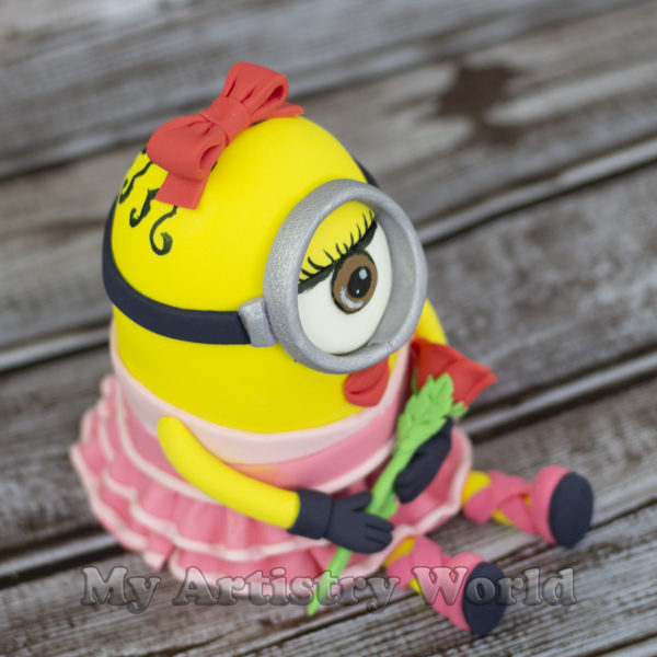 Minion Girl cake topper