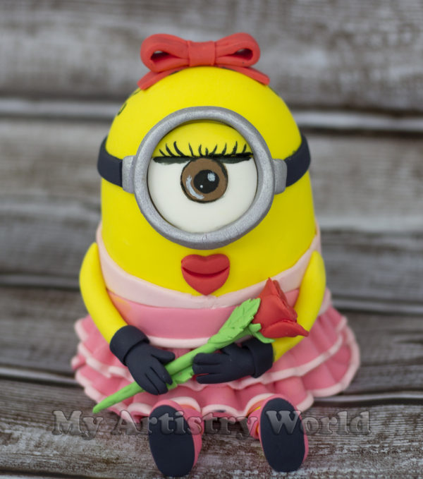 Minion Girl cake topper