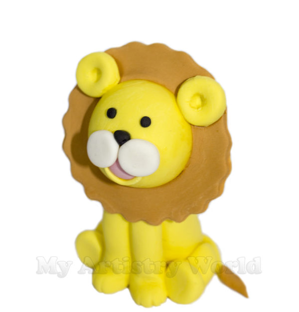 Lion cake topper