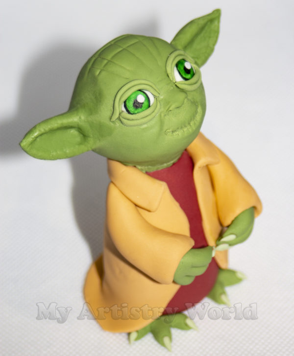 Yoda cake topper