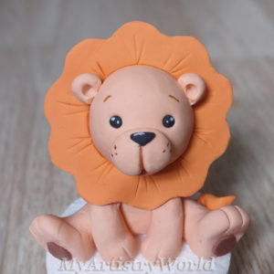 Baby Lion cake topper