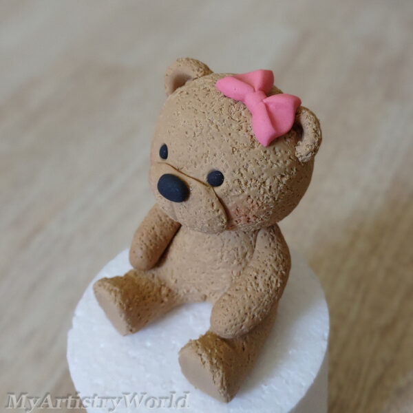 Bear cake topper