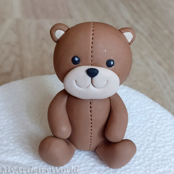 Bear cake topper