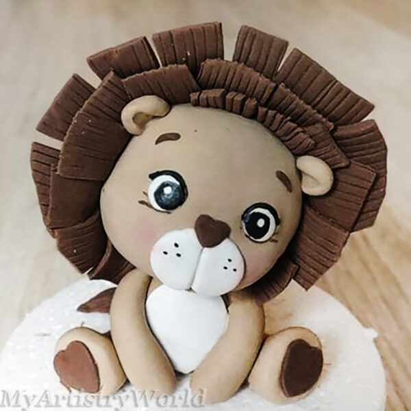 Lion cake topper