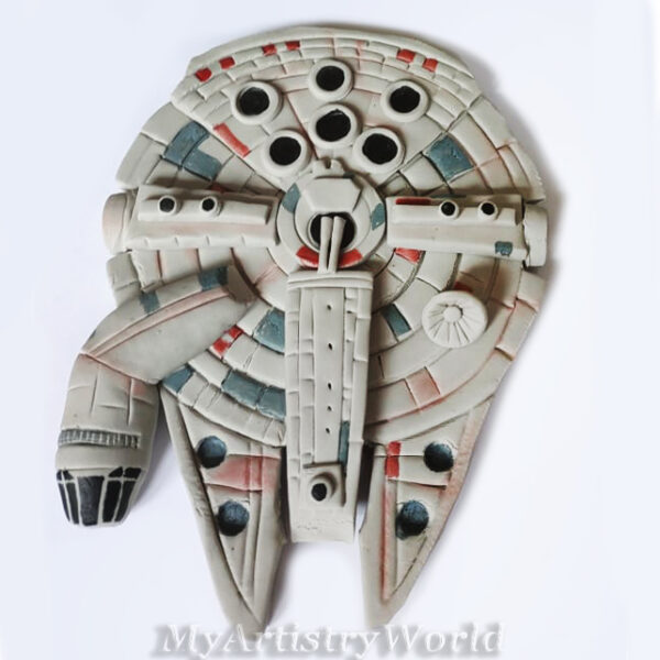 Millennium Falcon cake topper