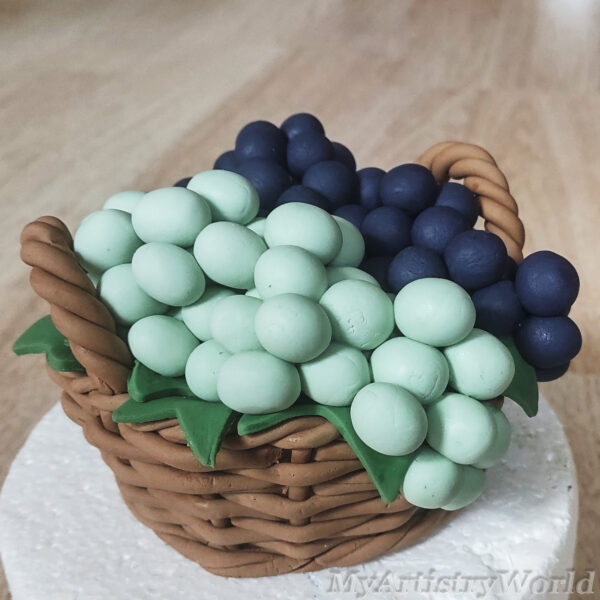 Basket with Grapes cake topper