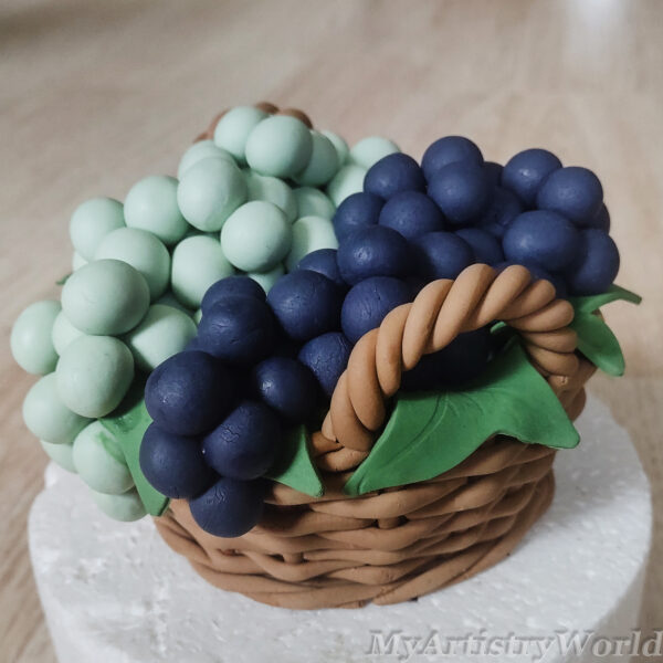 Basket with Grapes cake topper