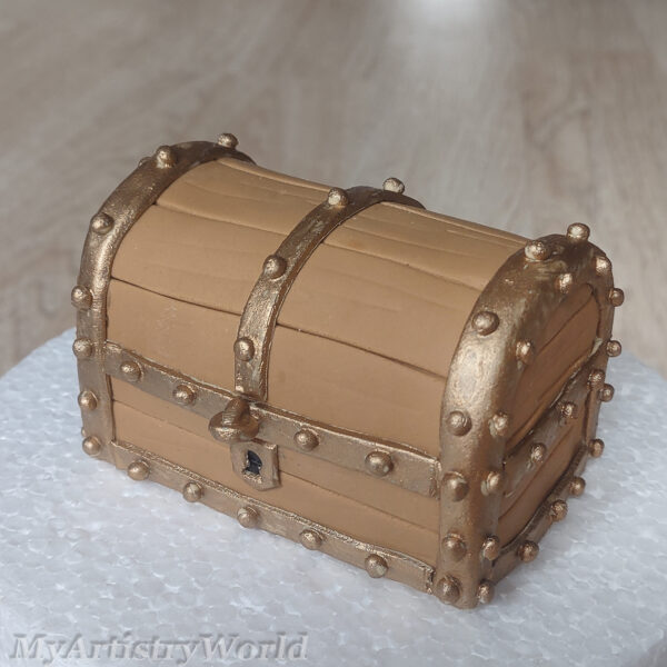 Treasure Chest cake topper