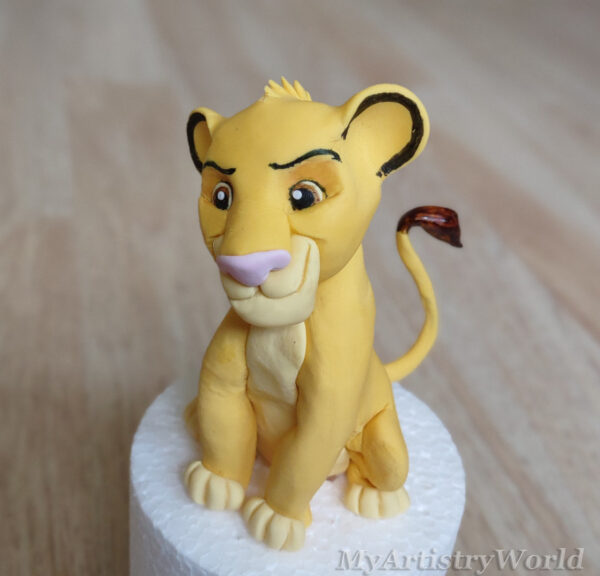 Simba (The Lion King) cake topper