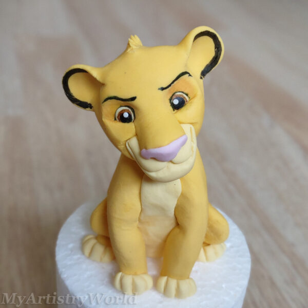 Simba (The Lion King) cake topper